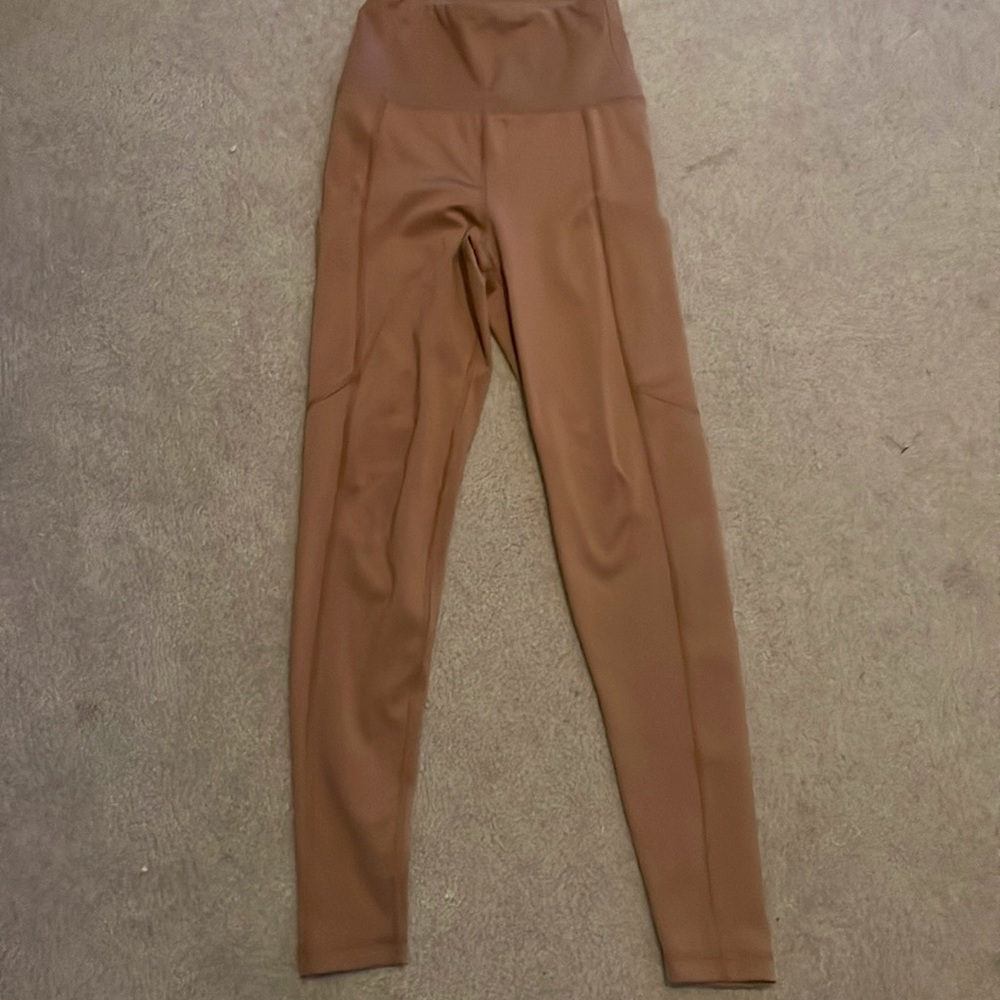 American Eagle Leggings. Very good quality! Never worn! Beautiful fall color!